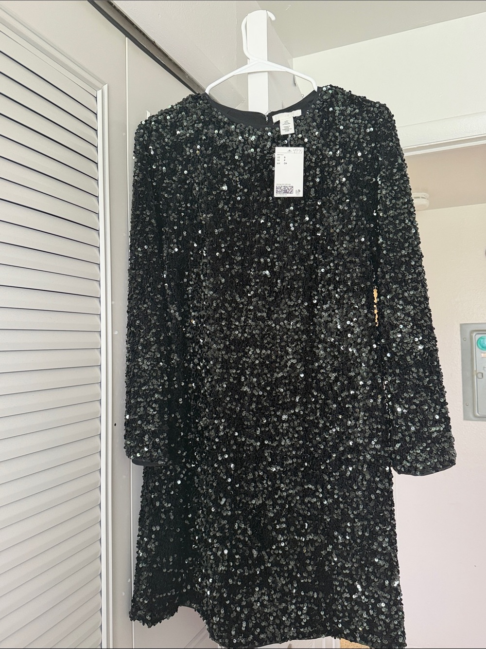 H&M Black Sequin Long Sleeve Shift Dress